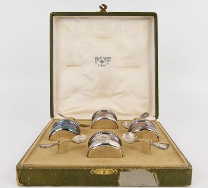 SILVER. Inv 26016-34. 4 silver salt shakers...