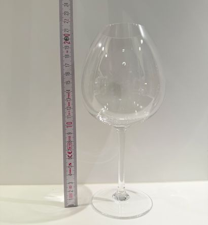 LES IMPITOYABLES. Tasting glasses.

9 glasses,...