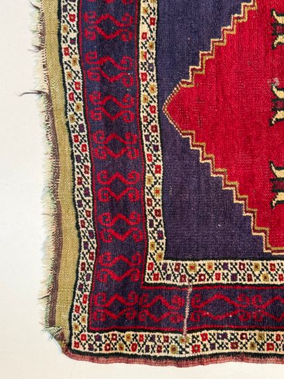 PERSIA or TURKEY. N° 25024-16. 
Wool carpet...