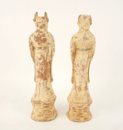 CHINA. 2 terracotta statuettes representing...