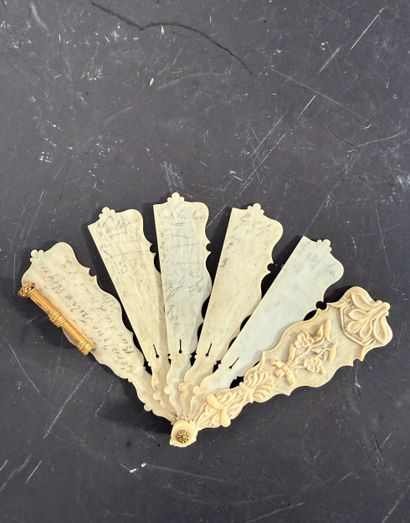 ART NOUVEAU. Art nouveau fan-shaped dance...