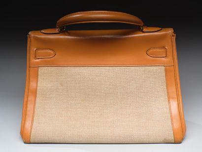 HERMES 
Kelly