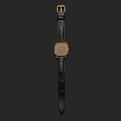 Raymond WEIL. 
Montre bracelet plaqué or....