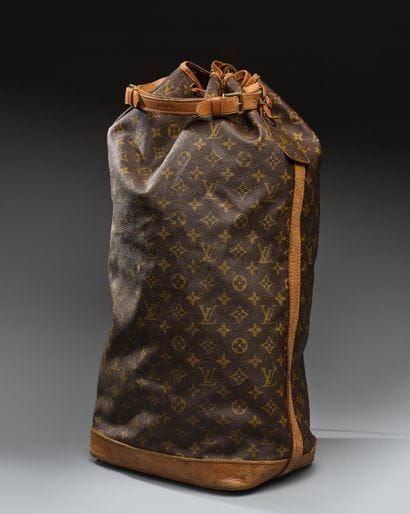 LOUIS VUITTON
Marin