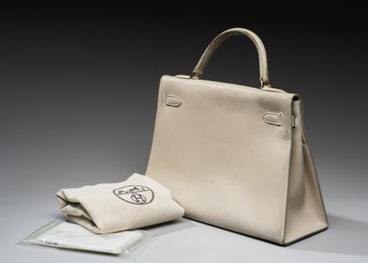 HERMÈS Paris
Kelly Sellier