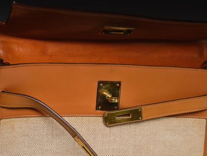 HERMES 
Kelly