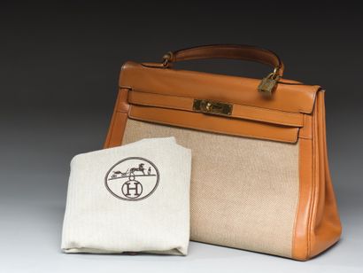 HERMES 
Kelly