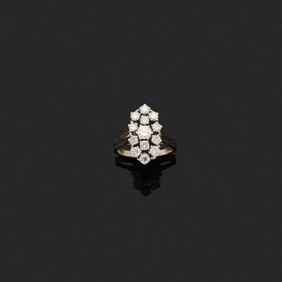 18K white gold navette ring (hallmark: Hibou)...