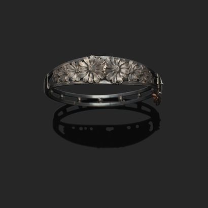 Bracelet jonc en argent (poinçon : tête de...