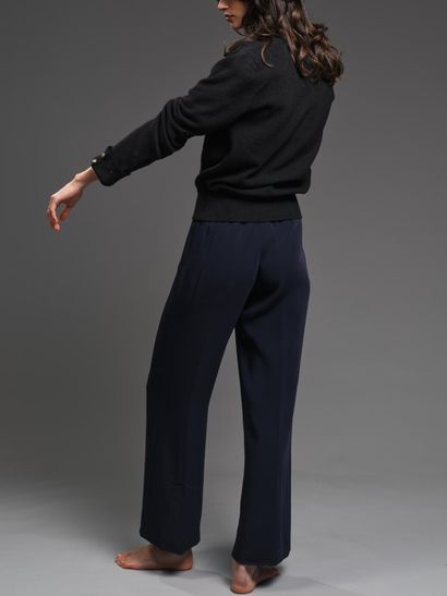 CHANEL 
1980s.
Black cashmere double-breasted...