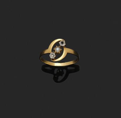 Petite bague duchesse en or jaune 18K (750°°°...