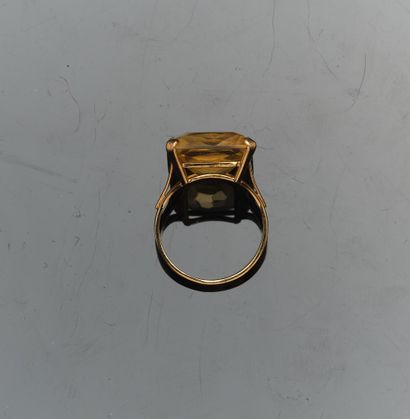 Ring in 18K yellow gold (750°°° - hallmark:...