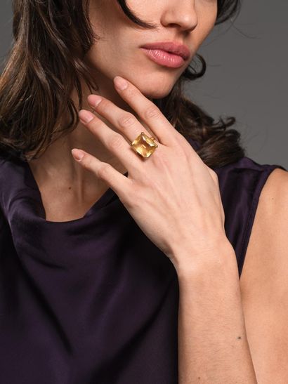 Ring in 18K yellow gold (750°°° - hallmark:...