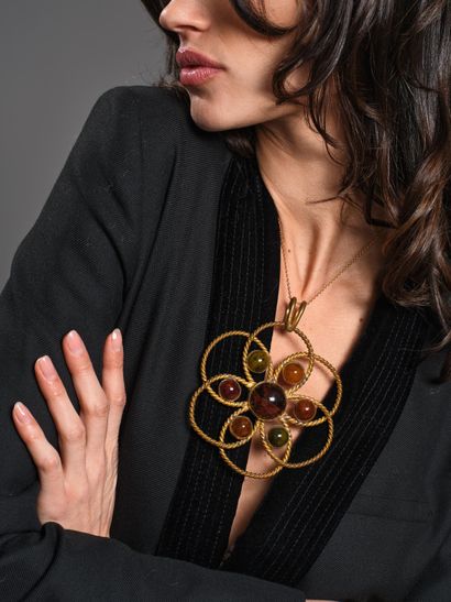 YVES SAINT LAURENT
Designed by Roger Scemama,...