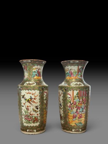 CANTON, China—19th century
Pair of baluster...