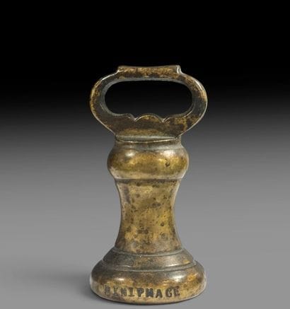 ENGLAND - 19th century 
Pharmacy scale in...