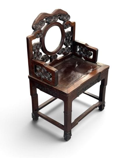 Chine - Fin XIXème - Début XXème
Fauteuil...