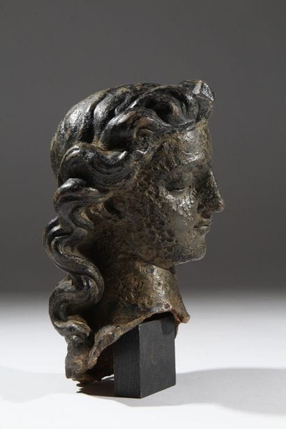 Fragment de statue d'extérieur en fonte de...