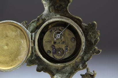 Gilded and chiseled bronze bull-shaped clock...