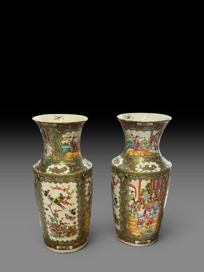CANTON, China—19th century
Pair of baluster...