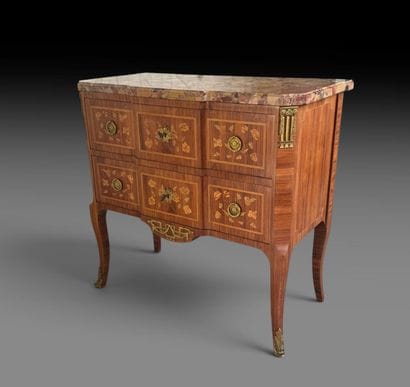 Chest of drawers with a central raised panel,...