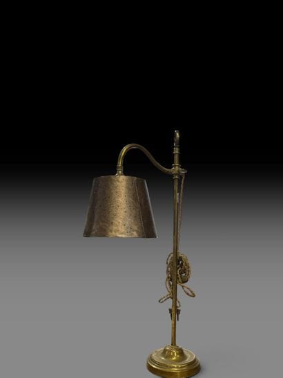 Lampe à hauteur réglable à fût en laiton...