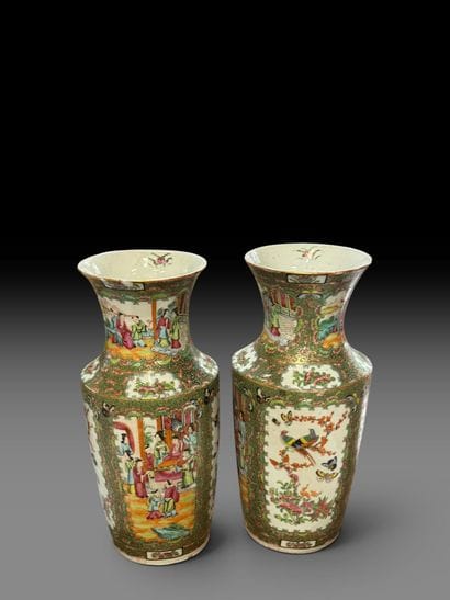 CANTON, China—19th century
Pair of baluster...