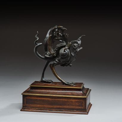 JAPON, XIXème
Sculpture en bronze figurant...