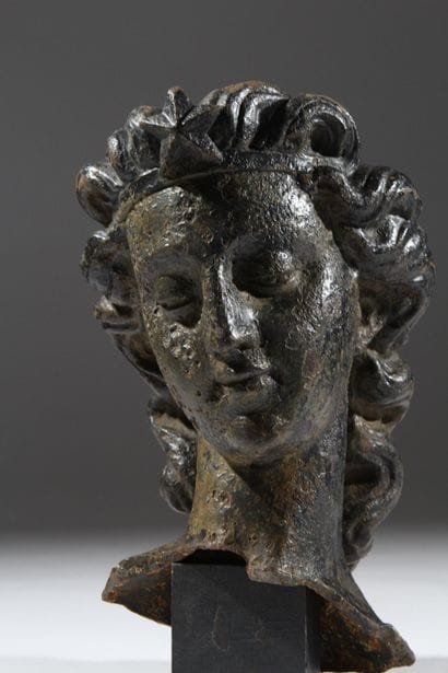 Fragment de statue d'extérieur en fonte de...