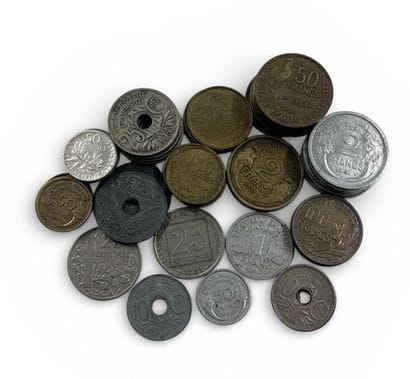 Important vrac de pièces et jetons en nickel...