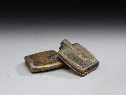 [JUDAICA]
Réunion de deux moules à frapper...