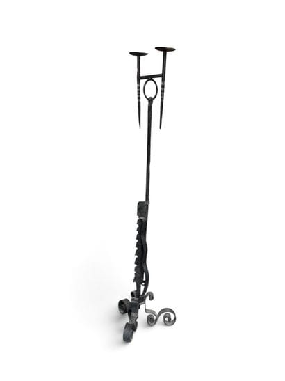 NEO-INDUSTRIAL DESIGN
A two-light wrought-iron...