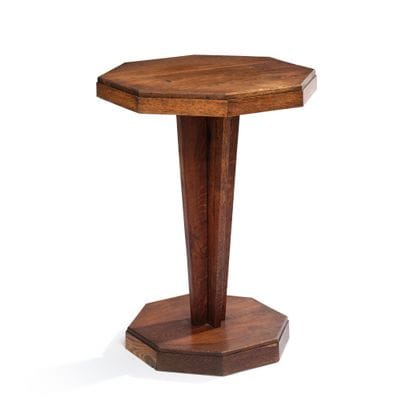 ART DECO PIECE 
Molded walnut pedestal table...