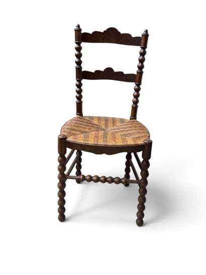 FRENCH CRAFT
A pair of chairs made of turned...