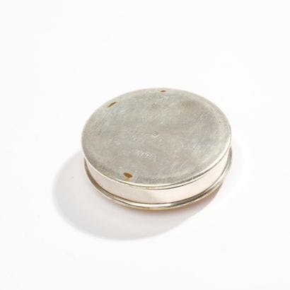 In the style of Jean DESPRES (1889–1980)
Round...