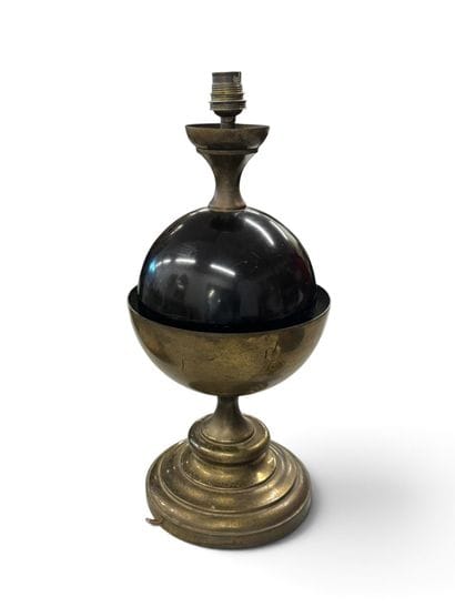 MODERNIST WORK
Spherical lamp made of brass...