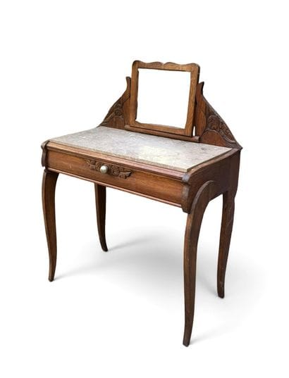 ART DECO FURNITURE
A dressing table made...