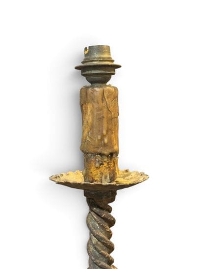 Attributed to Max BRÉ (20th century)
A tripod...