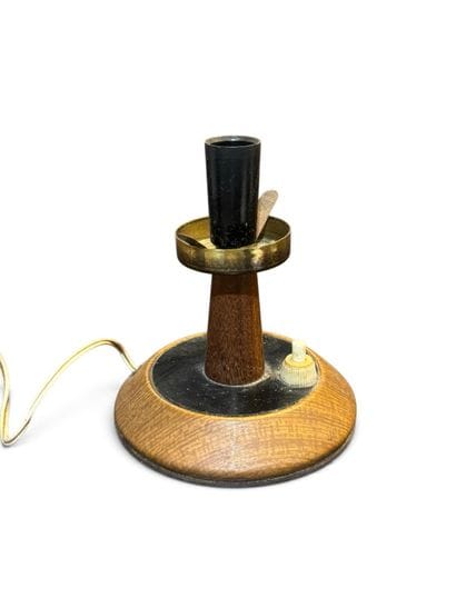 MODERNIST PIECE
Small circular lamp made...