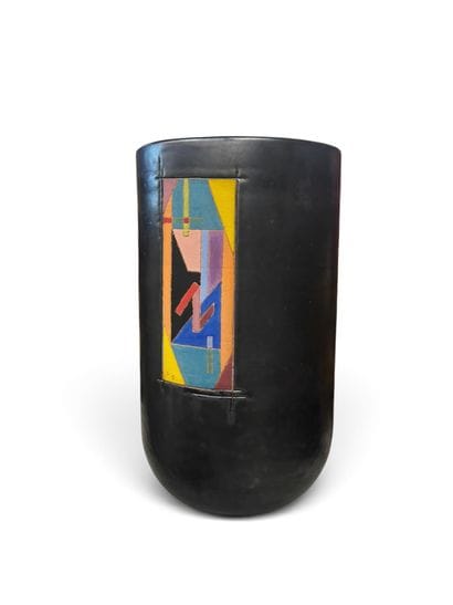 TRAVAIL FRANCAIS
Important vase tubulaire...