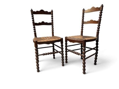 FRENCH CRAFT
A pair of chairs made of turned...
