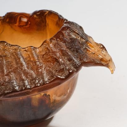 USAMA
Vase en verre égyptien polychrome à...