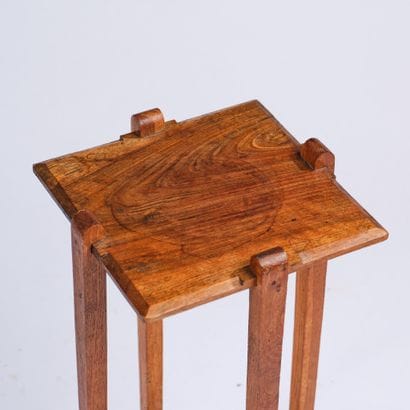 ART DECO PIECE 
A stool made of stained natural...