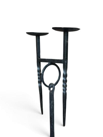 NEO-INDUSTRIAL DESIGN
A two-light wrought-iron...