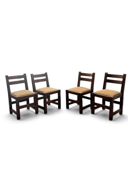 TRAVAIL FRANCAIS
Suite de quatre chaises...