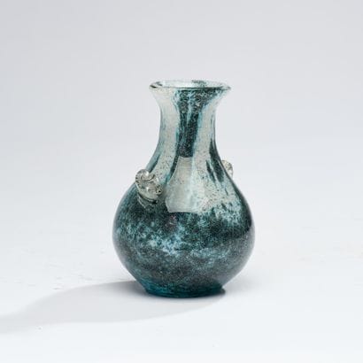 MURANO
Vase balustre à deux anses tournoyantes...