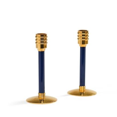 Pair de flambeaux à fût tubulaire en métal...