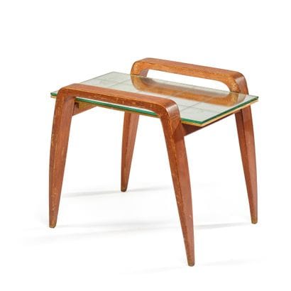 FRENCH DESIGN
Coffee table with a thermoformed...
