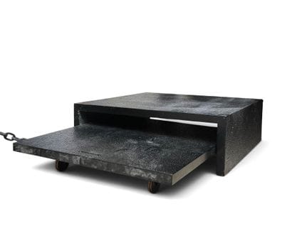 Large table basse en composition laquée noir...