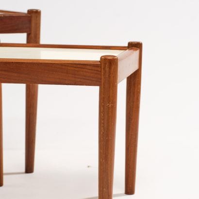 TRAVAIL SCANDINAVE 
Suite de trois tables...